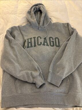 Brandy Melville Grey 'CHICAGO' Pullover Hoodie
